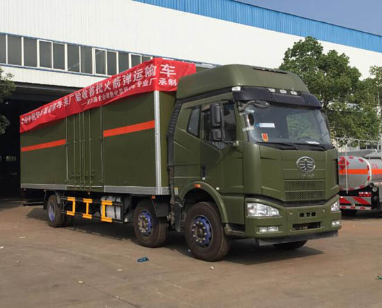 程力油化公司危化廂式廠第一單重磅出擊!