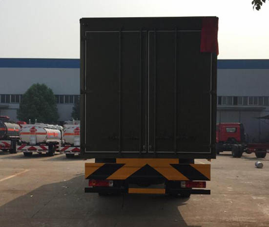 程力油化公司危化廂式廠第一單重磅出擊!