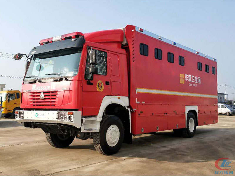 重汽廁所車,重汽豪沃車載衛生間