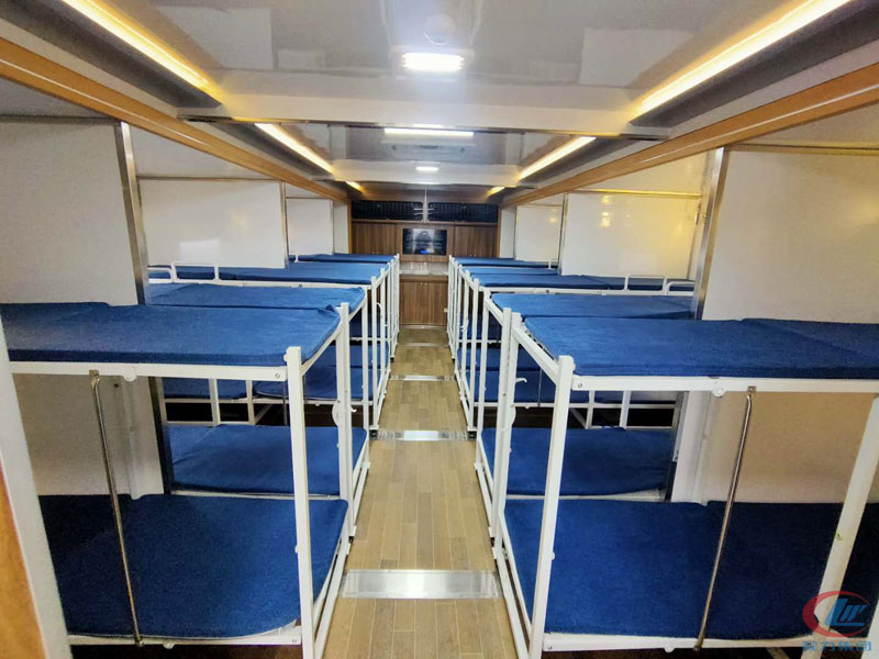 重汽豪沃T5G宿營車(24人)