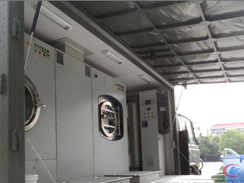 東風消防救援被服洗滌車