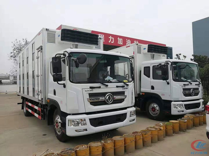 東風多利卡D9畜禽運輸車-D9七米運豬車