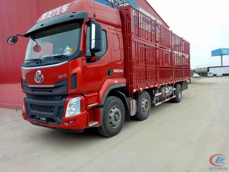 程力東風柳汽乘龍H5倉欄式運豬車