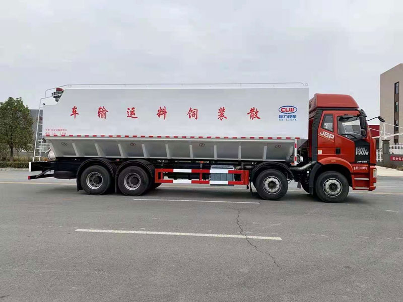 國六解放J6前四后八散裝飼料運輸車