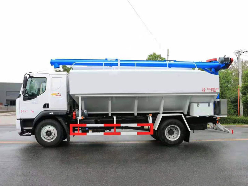 國(guó)六東風(fēng)柳汽乘龍單橋散裝飼料車(chē)