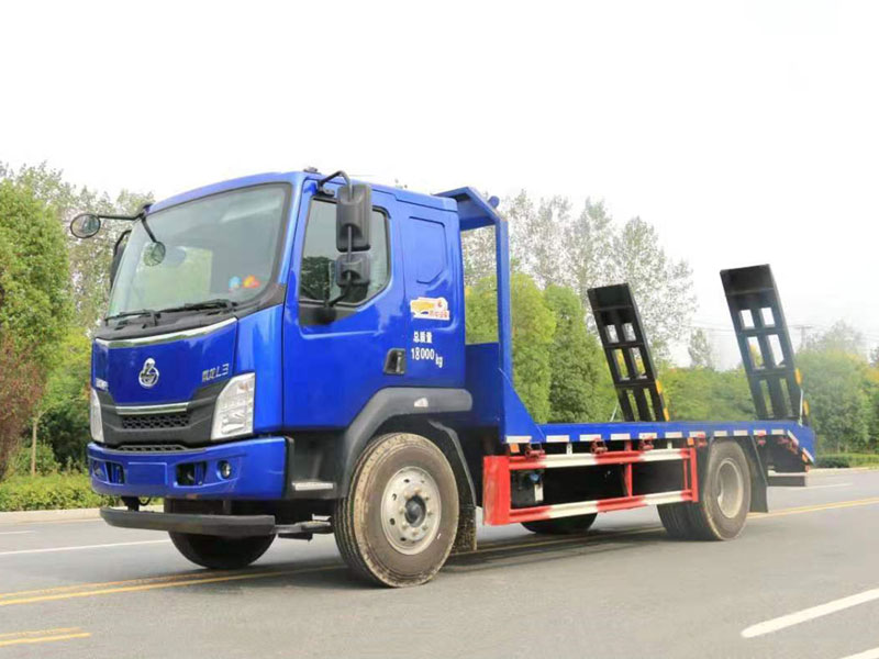 國六東風柳汽乘龍單橋平板運輸車