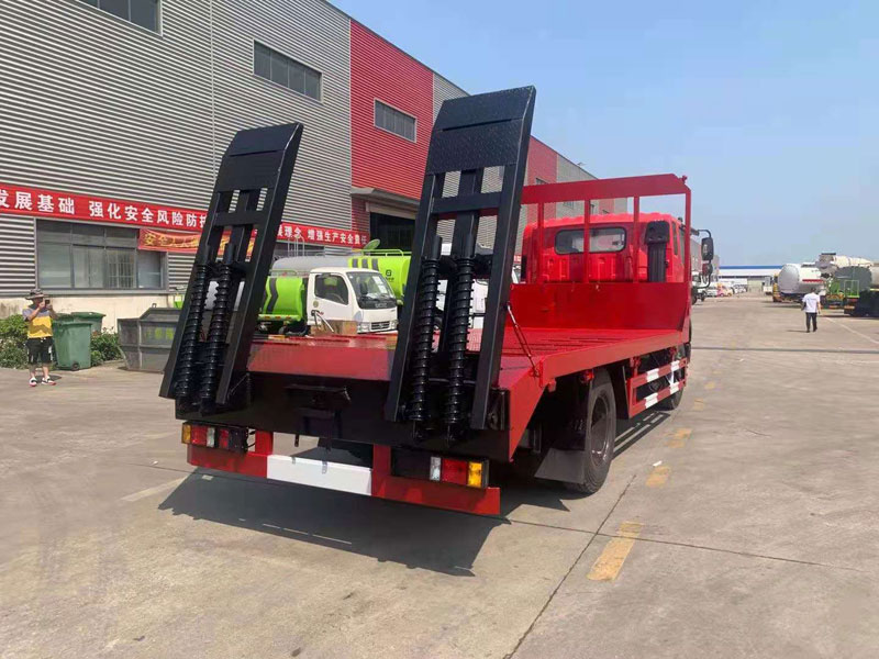 國(guó)六福田瑞沃單橋平板運(yùn)輸車