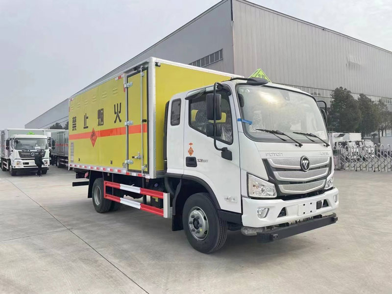 歐馬可排半4.8米爆破器材運(yùn)輸車