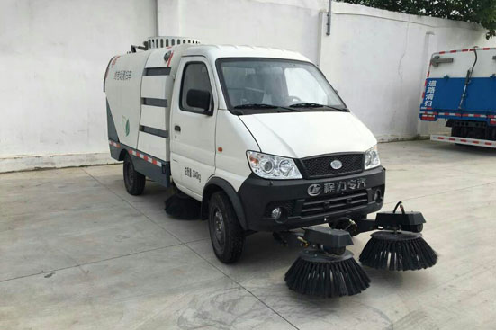 程力研制開(kāi)發(fā)新品“干式掃路車”