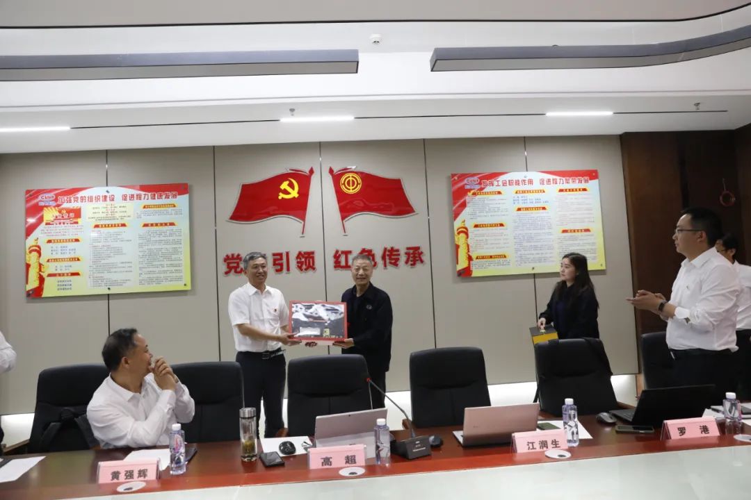 程力集團(tuán)與東風(fēng)商用底盤與新能源開展共建活動(dòng)