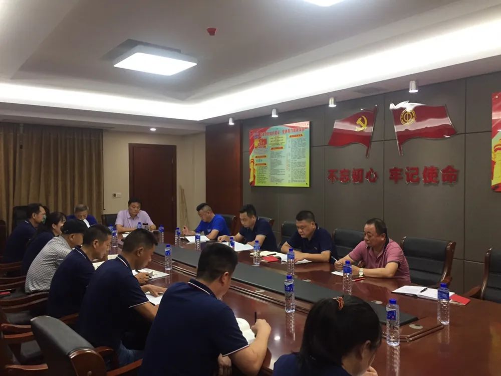 經驗交流:樹旗幟立標桿,學先進謀發展----程力汽車制造有限公司創新創業先進事跡引發企業比、學、趕、幫、超及勇拼搏敢作為的熱潮