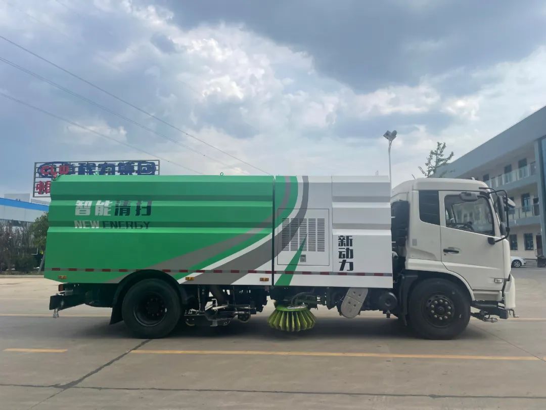 經驗交流:樹旗幟立標桿,學先進謀發展----程力汽車制造有限公司創新創業先進事跡引發企業比、學、趕、幫、超及勇拼搏敢作為的熱潮