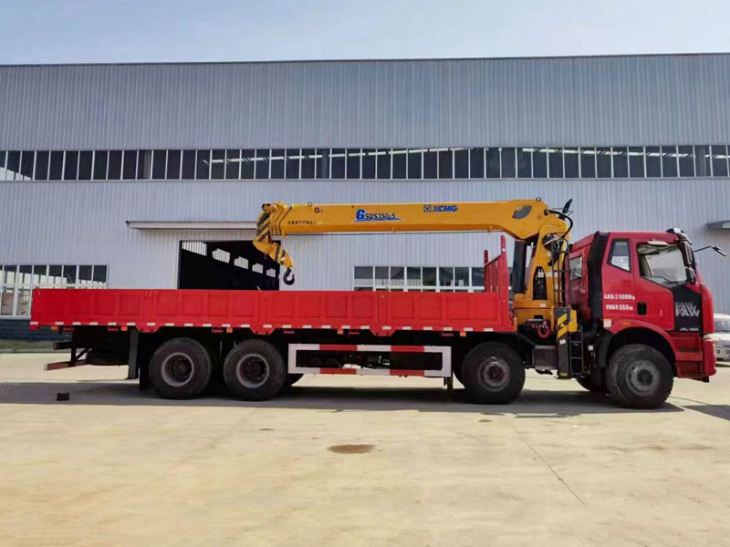 國(guó)六解放J6P前四后八隨車吊