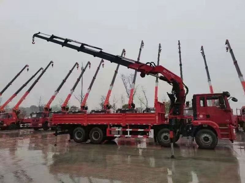 陜汽德龍M3000隨車吊