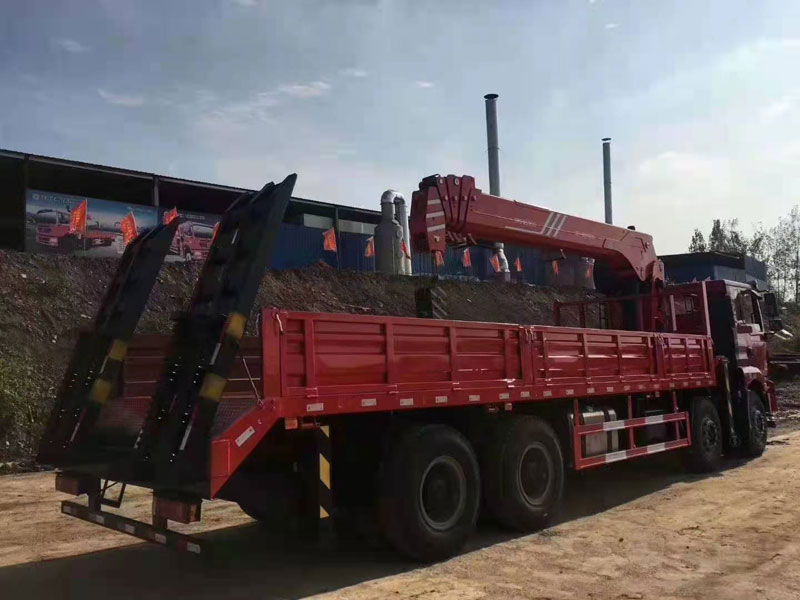 陜汽德龍M3000隨車吊