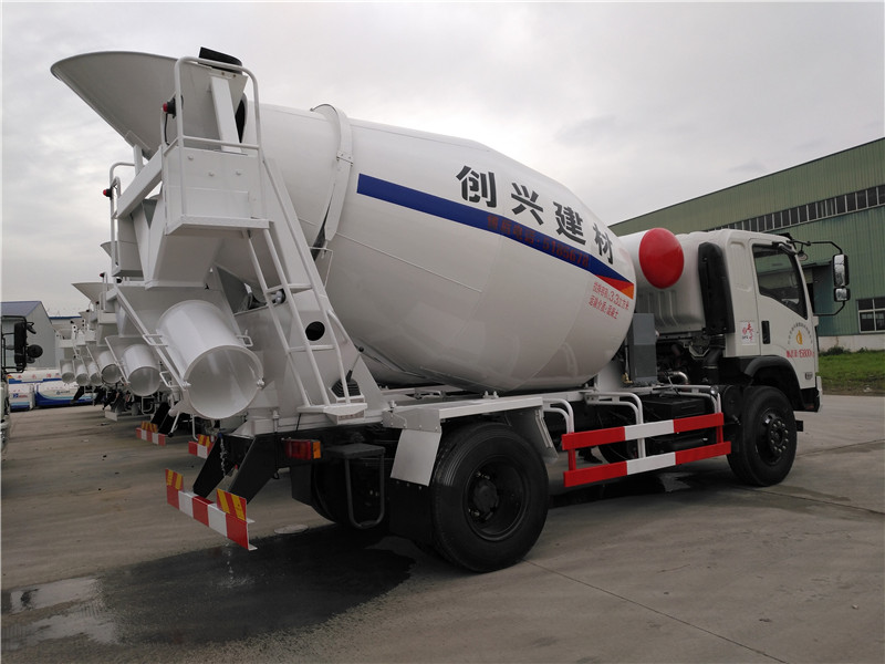 東風六方攪拌車