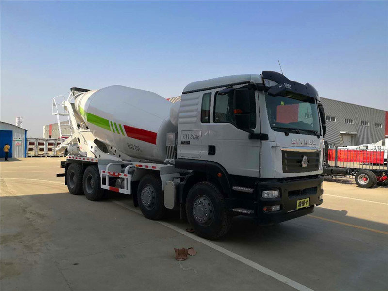 重汽汕德卡輕量化10方12方攪拌車