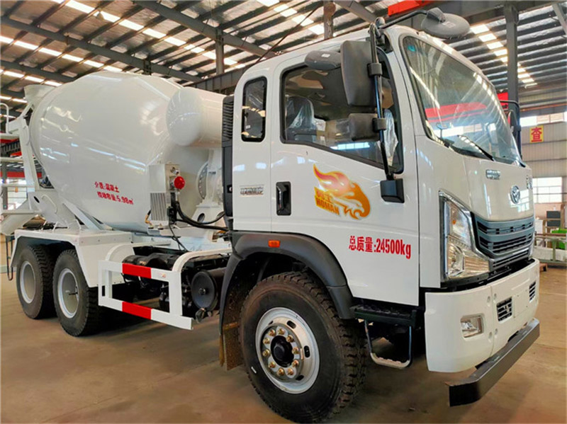 國六重汽豪曼8方攪拌車