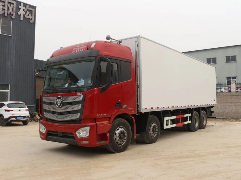 福田歐曼EST9米6冷藏車