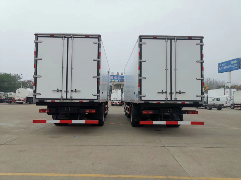 東風天錦前四后四7米7冷藏車