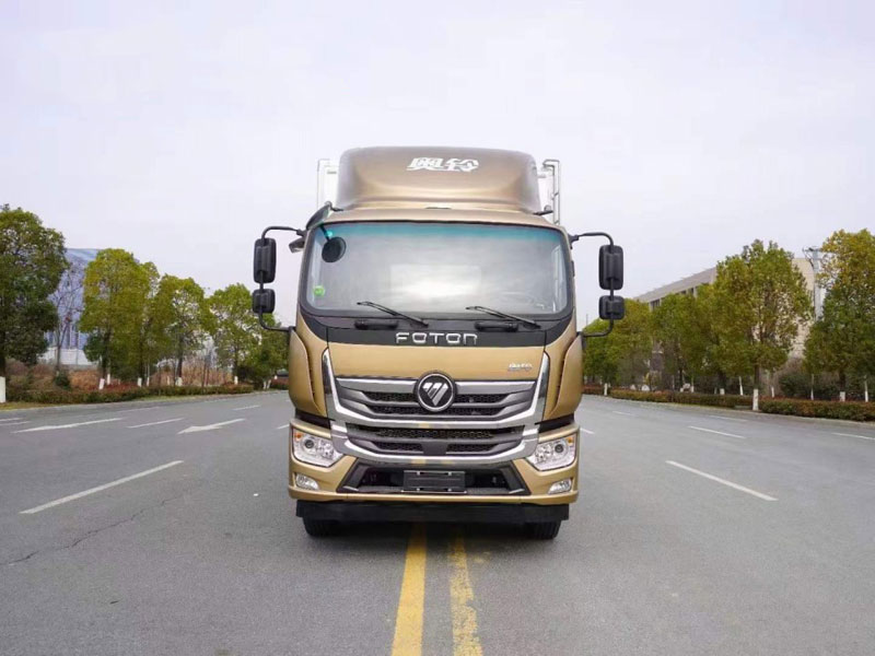 福田奧鈴大黃蜂6米8冷藏車