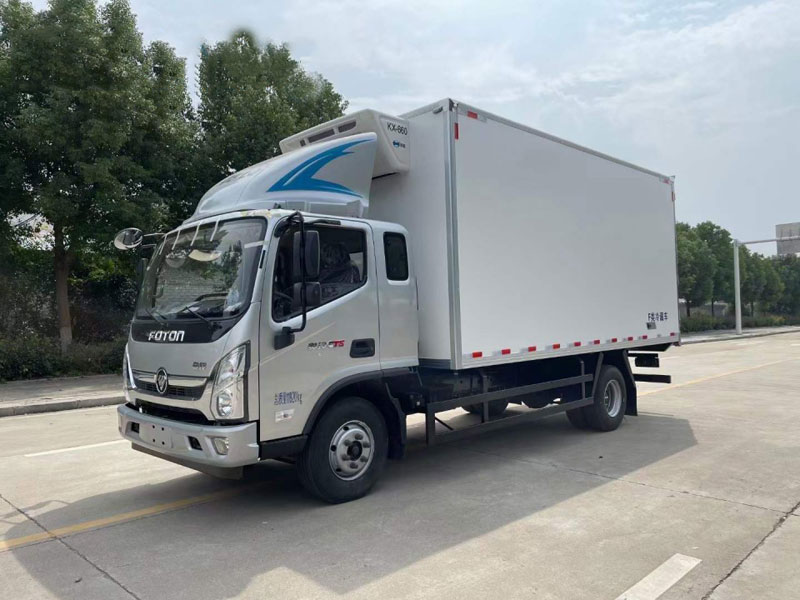 國六福田奧鈴5米1冷藏車