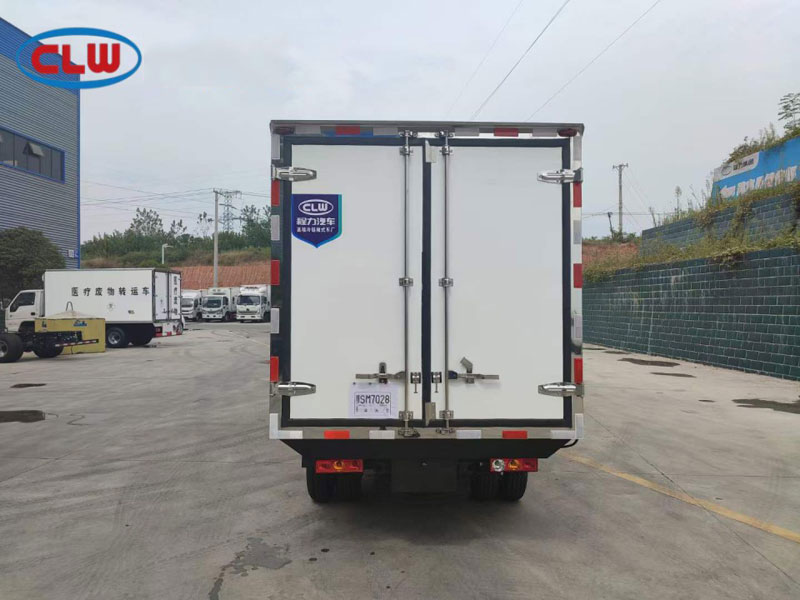 福田祥菱M2小型冷藏車