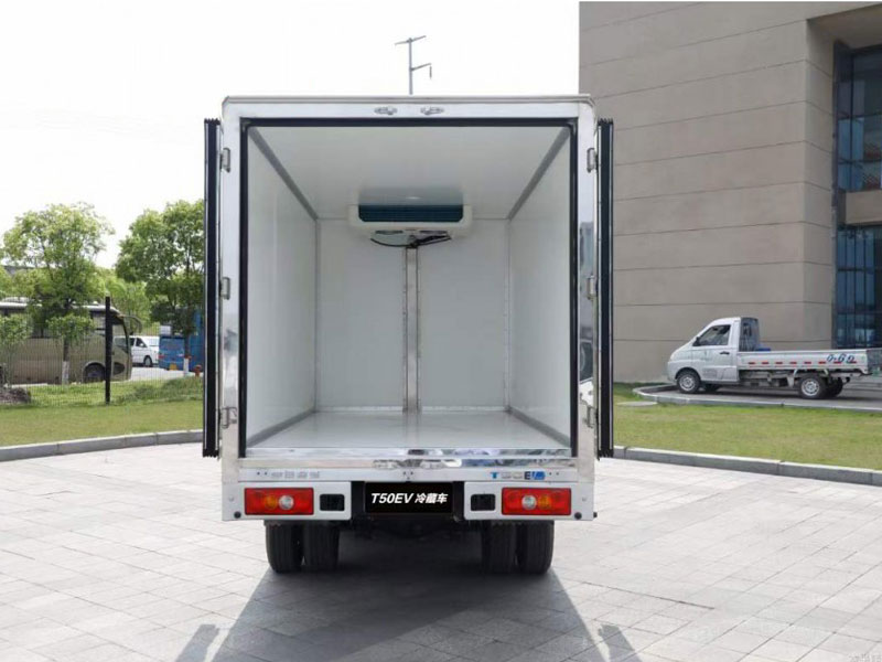 金杯T30小型冷藏車