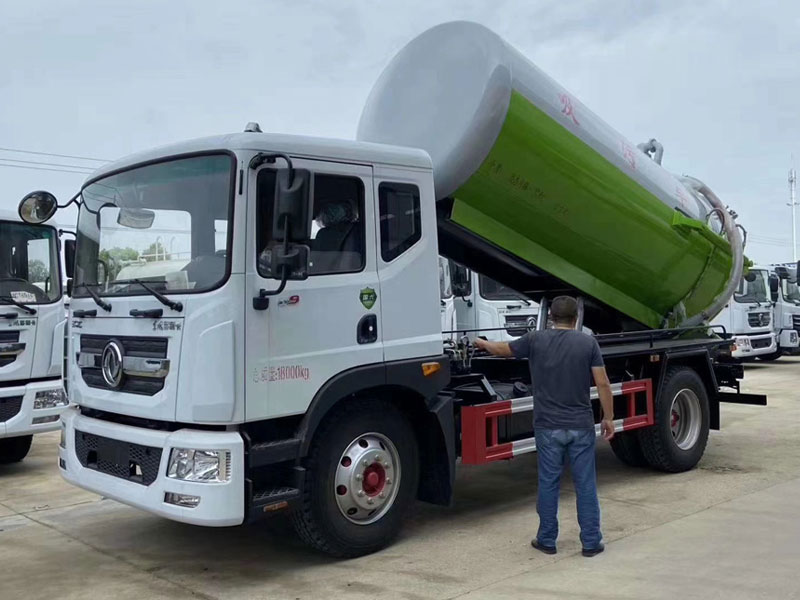 東風(fēng)D9國六11方吸污車