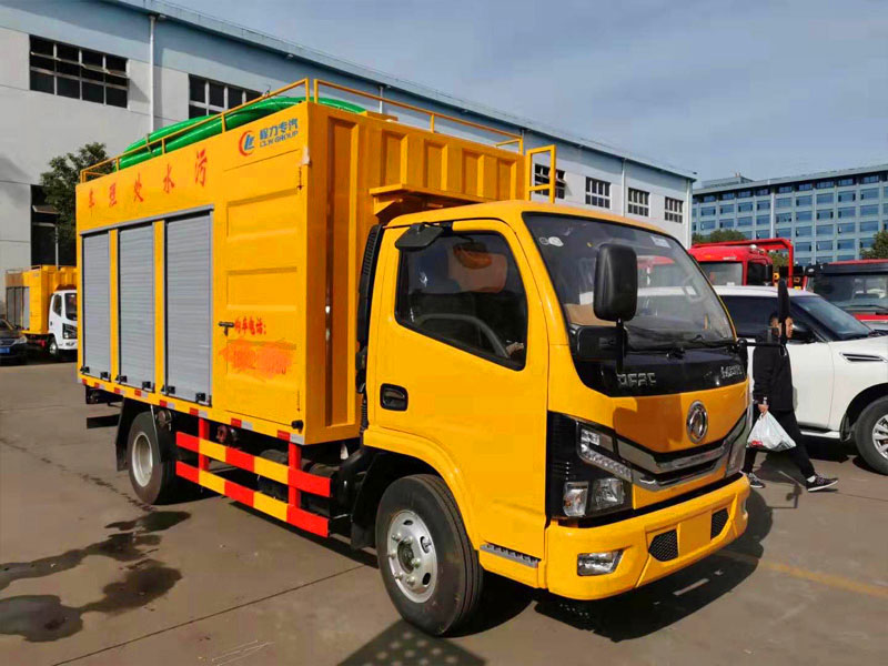 國六東風多利卡5方污水處理車