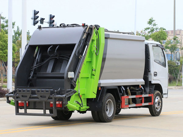 國六小福瑞卡6方壓縮垃圾車