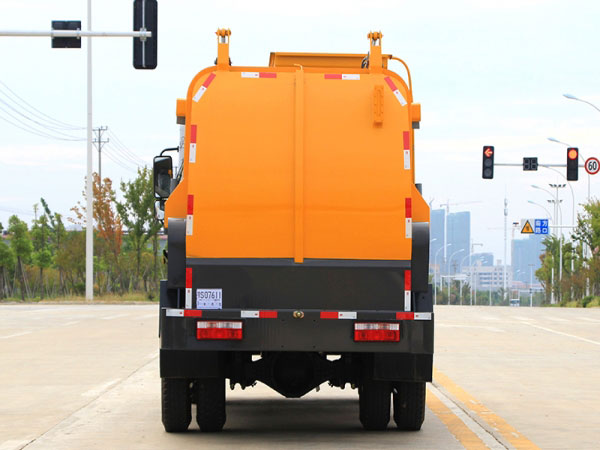 國(guó)六東風(fēng)D9 9.5方餐廚廂式垃圾車