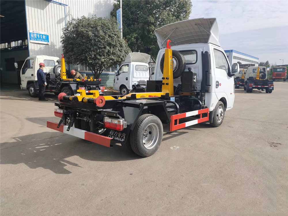 國六3-4方藍牌東風途逸勾臂垃圾車