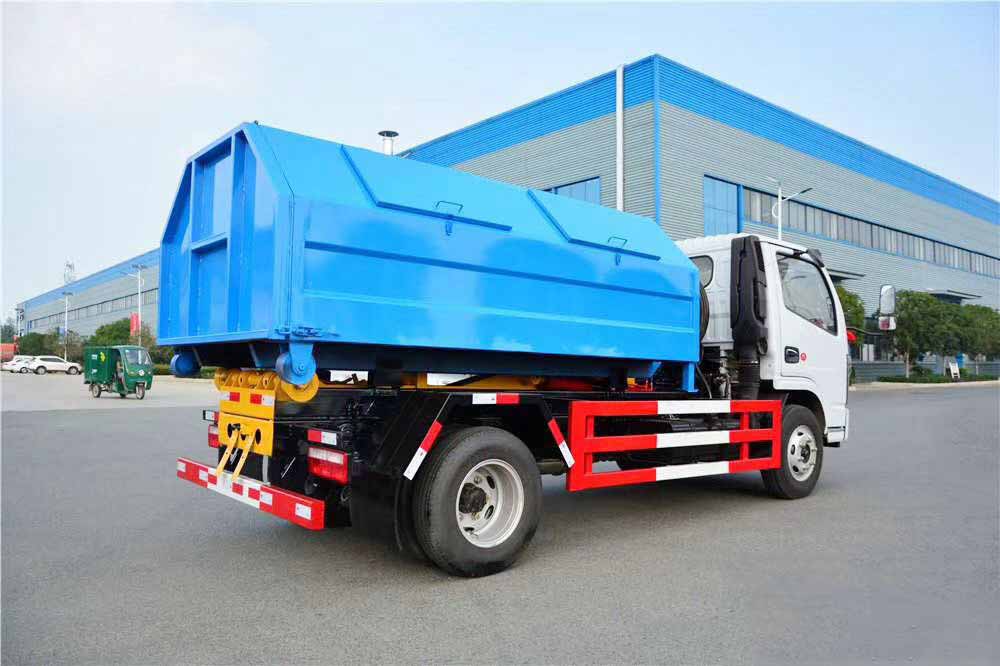 國六5方東風D6勾臂垃圾車
