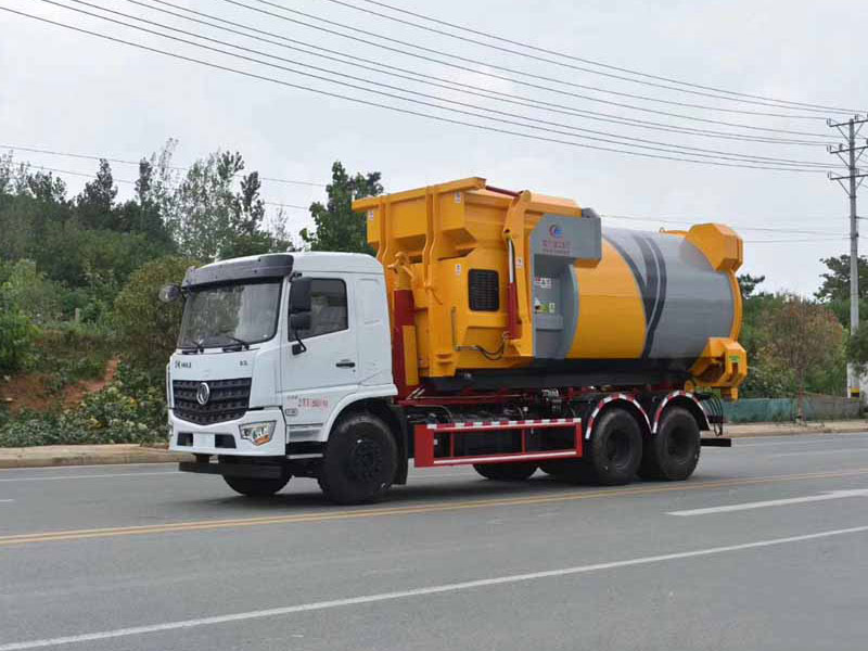 國六18方東風專底后雙橋勾臂垃圾車