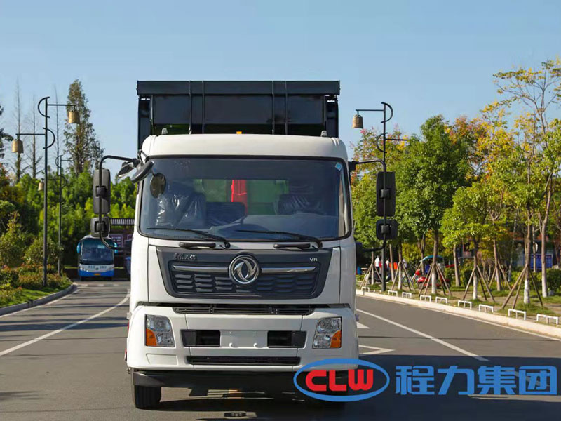 程力集團國六東風天錦鉤臂垃圾車